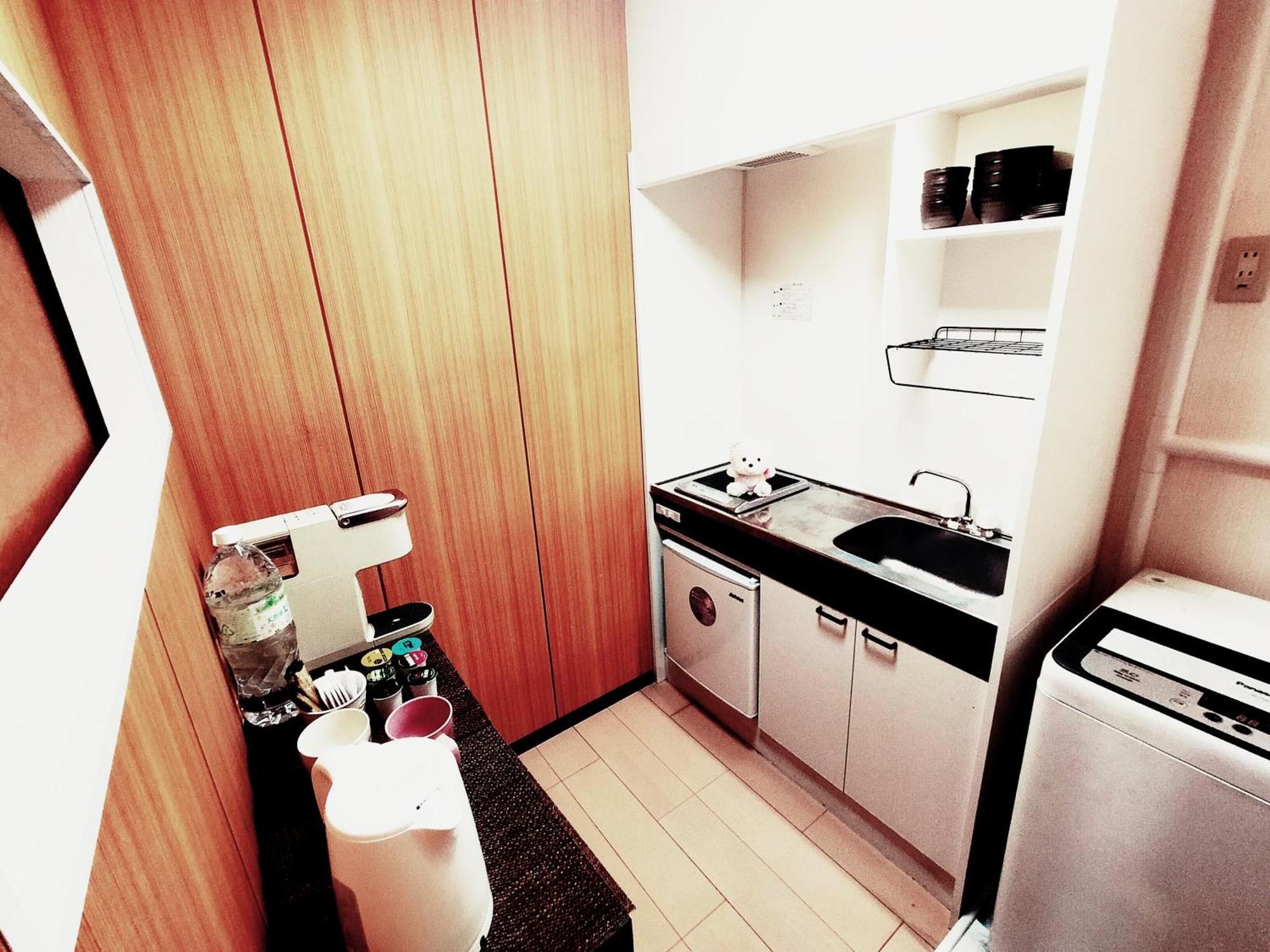 Secret Base Station Side 大阪市